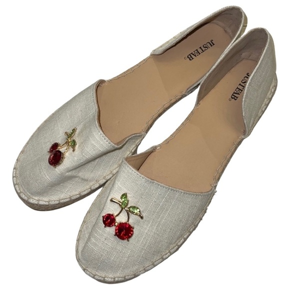JUSTFAB • Cherry Jewel Flats - Picture 3 of 6